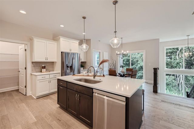 11798 Azure Lane, Inver Grove Heights, MN 55077