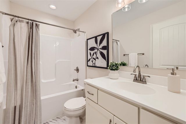 11798 Azure Lane, Inver Grove Heights, MN 55077