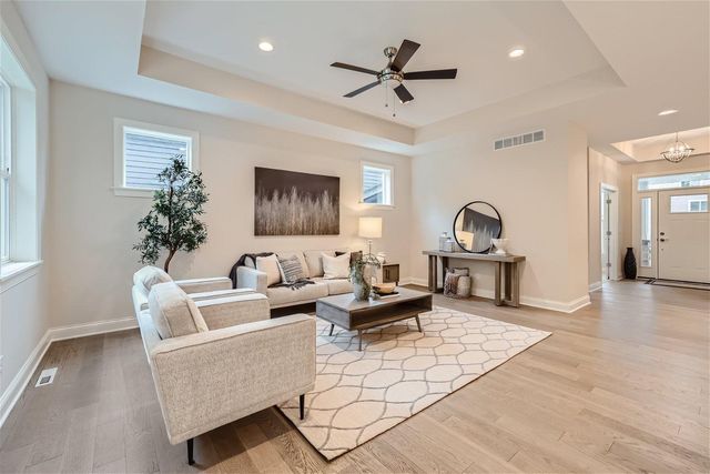 11798 Azure Lane, Inver Grove Heights, MN 55077