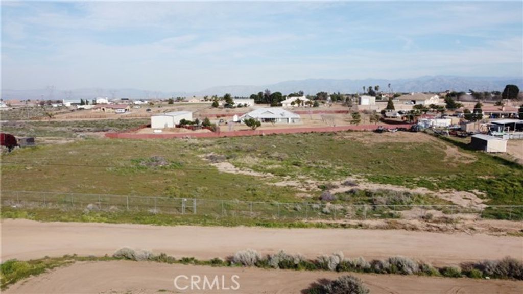 6589 Fremontia, Oak Hills, CA 92344