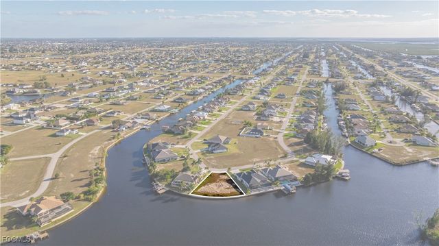 3801 NW 19th ST, Cape Coral, FL 33993