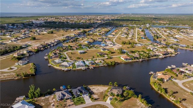 3801 NW 19th ST, Cape Coral, FL 33993