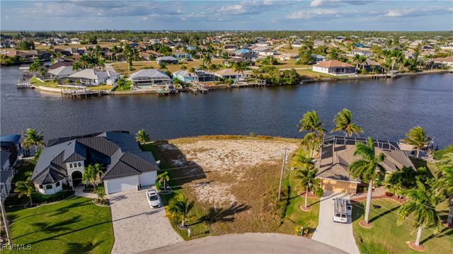 3801 NW 19th ST, Cape Coral, FL 33993