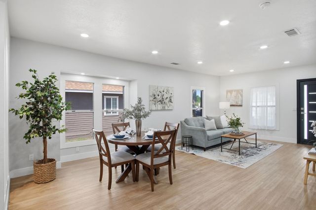 752 Mitchell, Turlock, CA 95380