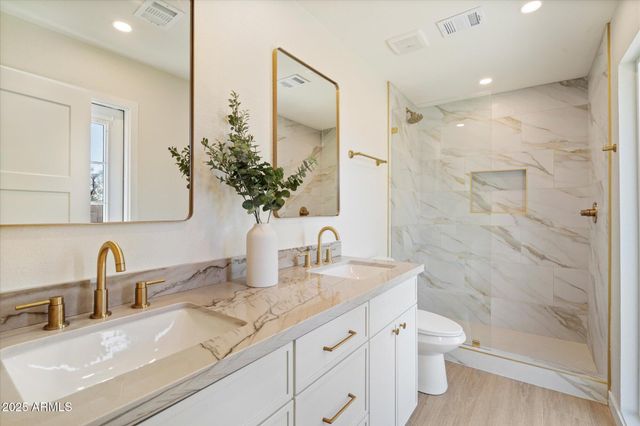 2900 N NEBRASKA Street, Chandler, AZ 85225