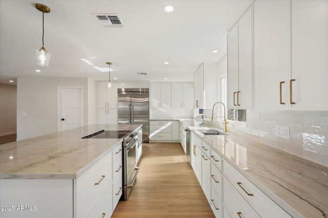 2900 N NEBRASKA Street, Chandler, AZ 85225