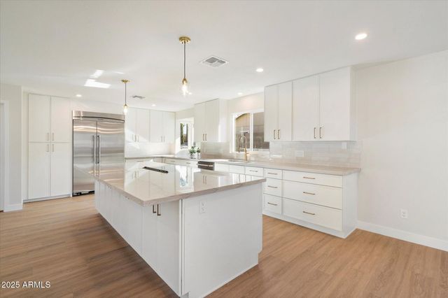 2900 N NEBRASKA Street, Chandler, AZ 85225