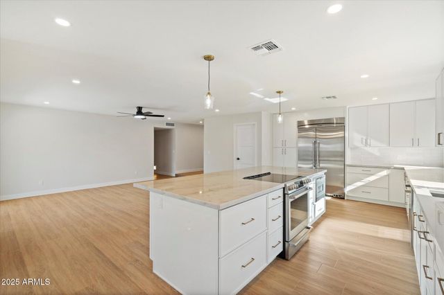 2900 N NEBRASKA Street, Chandler, AZ 85225