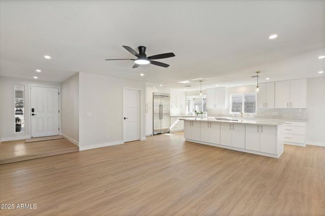 2900 N NEBRASKA Street, Chandler, AZ 85225