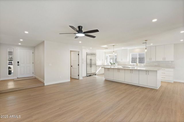 2900 N NEBRASKA Street, Chandler, AZ 85225