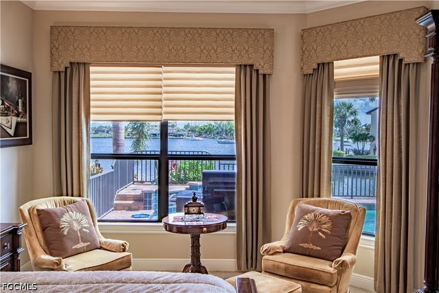 447 Avalon DR, Cape Coral, FL 33904