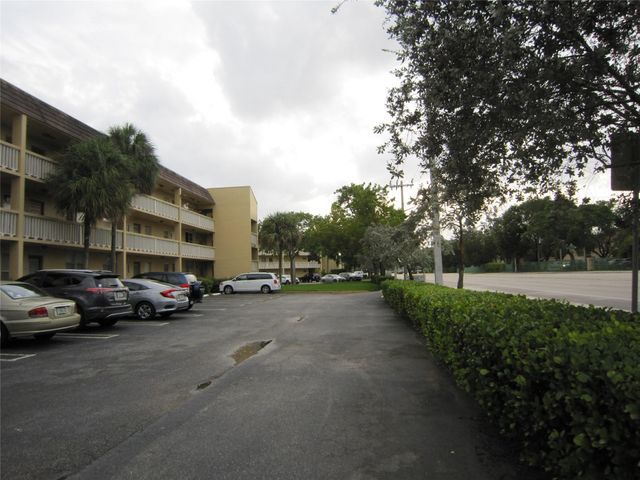 6150 NW 62ND Street 107, Tamarac, FL 33319