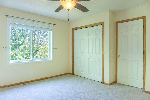 7657 Primrose Place, Chanhassen, MN 55317