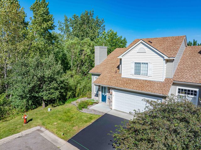 7657 Primrose Place, Chanhassen, MN 55317
