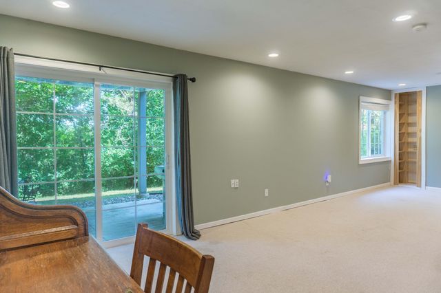7657 Primrose Place, Chanhassen, MN 55317