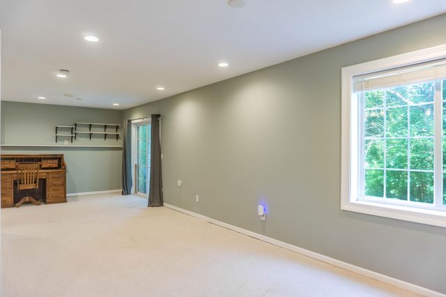 7657 Primrose Place, Chanhassen, MN 55317