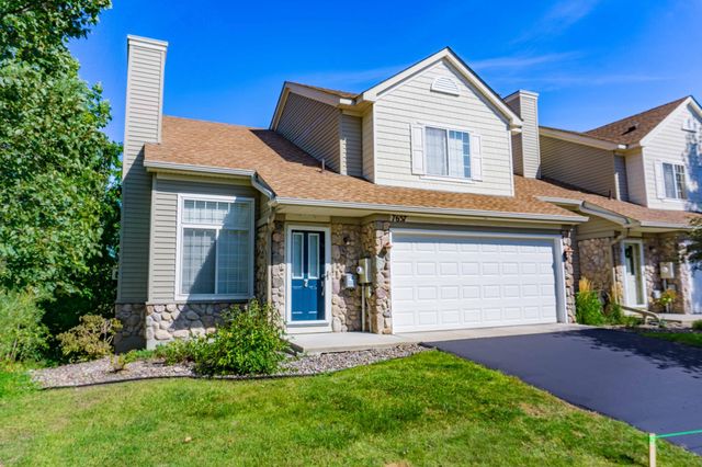 7657 Primrose Place, Chanhassen, MN 55317