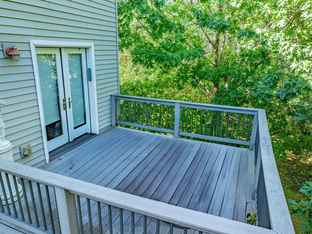 7657 Primrose Place, Chanhassen, MN 55317
