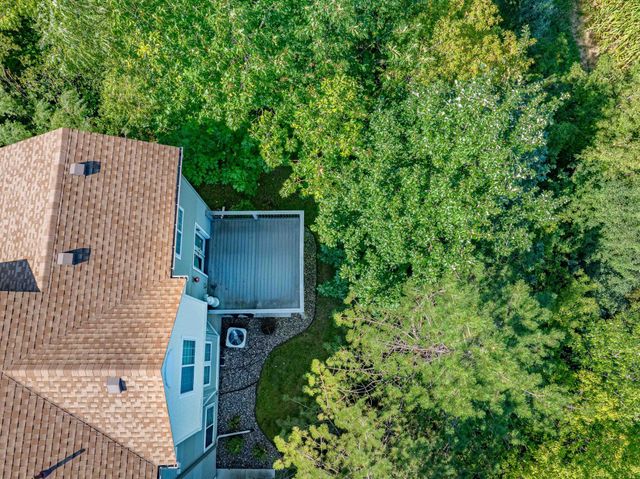 7657 Primrose Place, Chanhassen, MN 55317
