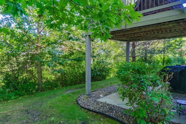 7657 Primrose Place, Chanhassen, MN 55317