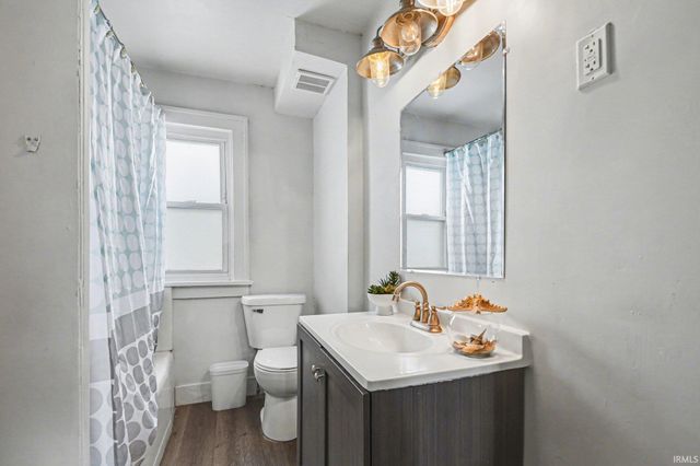 121 S Meade Street, South Bend, IN 46619