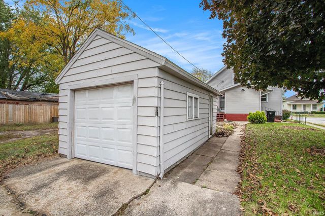 121 S Meade Street, South Bend, IN 46619