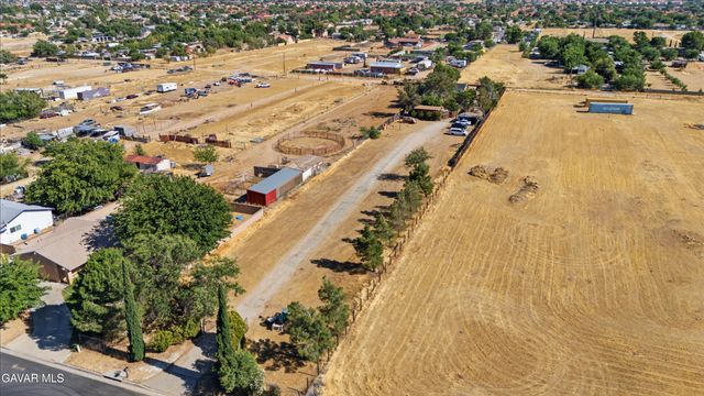 3160 E Avenue R8, Palmdale, CA 93550