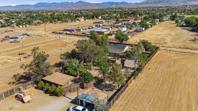 3160 E Avenue R8, Palmdale, CA 93550