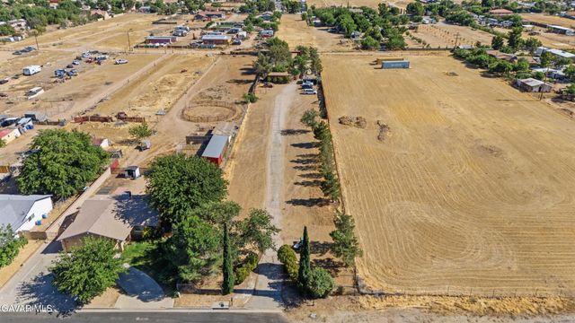 3160 E Avenue R8, Palmdale, CA 93550