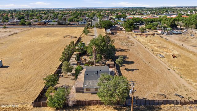 3160 E Avenue R8, Palmdale, CA 93550