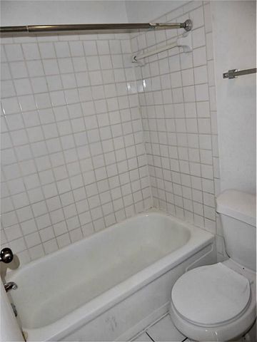 9707 Richmond Avenue 67, Houston, TX 77042