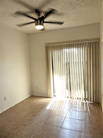 9707 Richmond Avenue 67, Houston, TX 77042