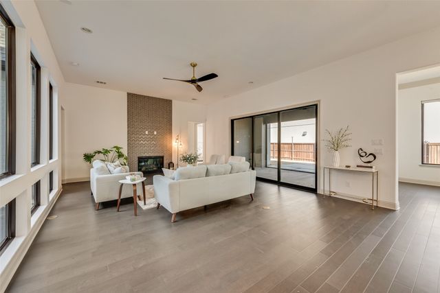 4709 Cypress Thorn Drive, Arlington, TX 76005