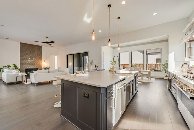 4709 Cypress Thorn Drive, Arlington, TX 76005