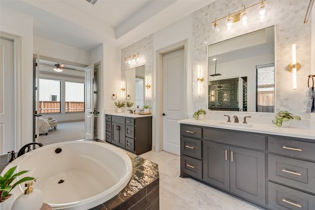 4709 Cypress Thorn Drive, Arlington, TX 76005