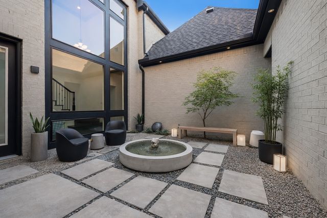 4709 Cypress Thorn Drive, Arlington, TX 76005