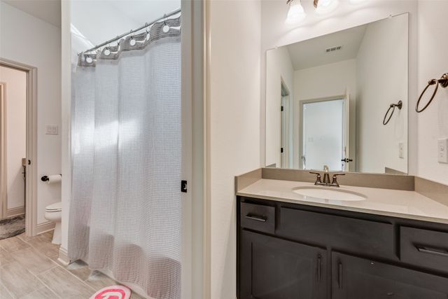 4709 Cypress Thorn Drive, Arlington, TX 76005