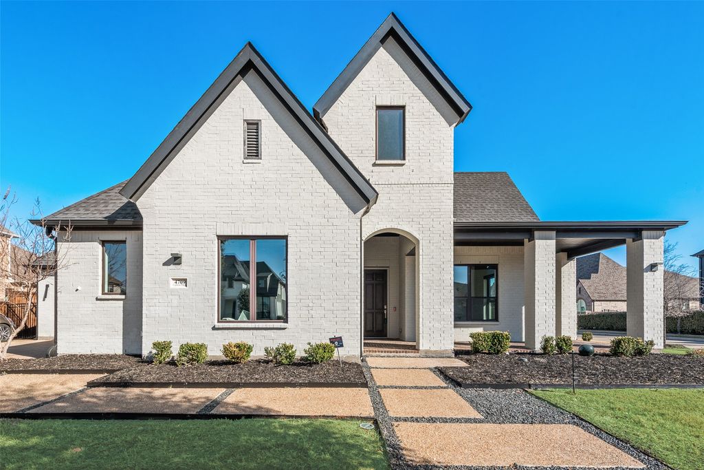 4709 Cypress Thorn Drive, Arlington, TX 76005