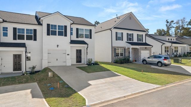 3299 Nolana Lp, Graniteville, SC 29829