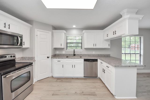 24815 Red Oak Street, Magnolia, TX 77355