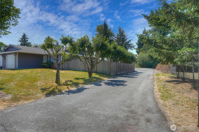 1404 103rd Street E, Tacoma, WA 98445