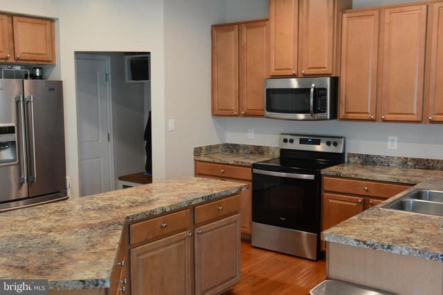 5201 TIPPERARY AVE, Waldorf, MD 20602