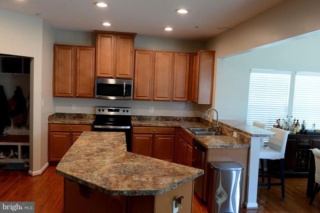 5201 TIPPERARY AVE, Waldorf, MD 20602