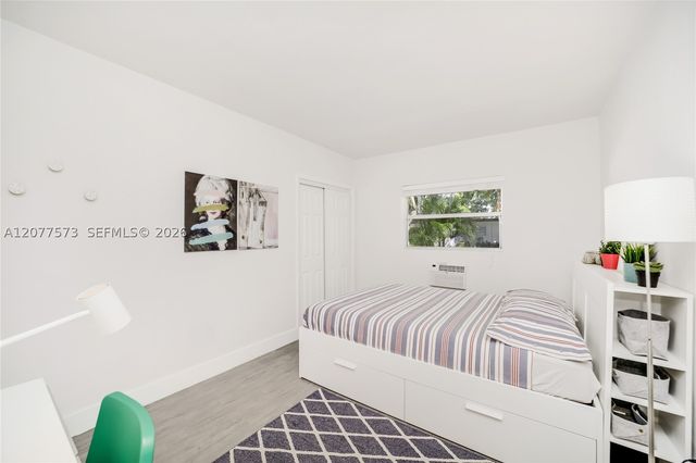 770 NE 123rd St 24, North Miami, FL 33161