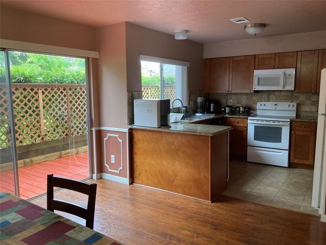 1839 Sherwood Forest Street, Houston, TX 77043