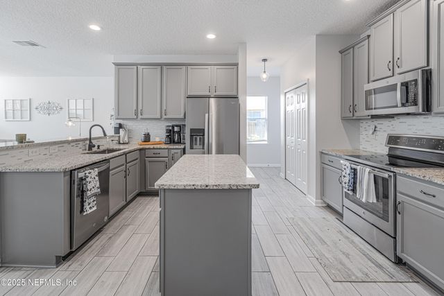 3400 CRANE HILL Court, Orange Park, FL 32065