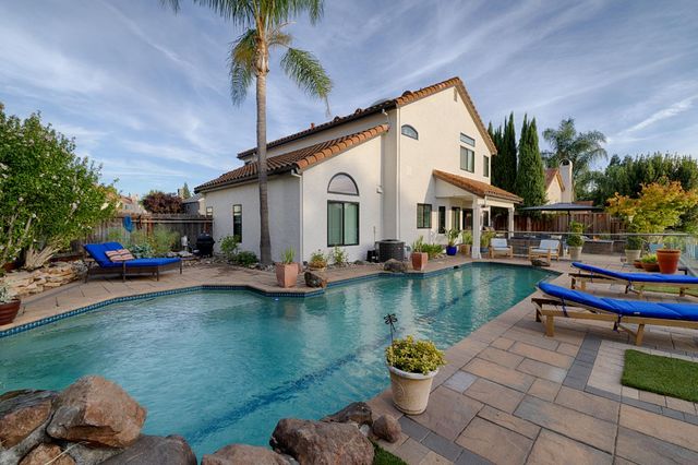 2615 Swindon Ct, Rocklin, CA 95765