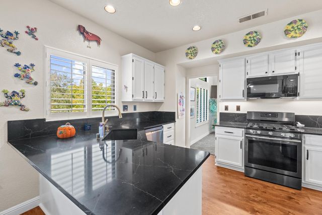 2615 Swindon Ct, Rocklin, CA 95765