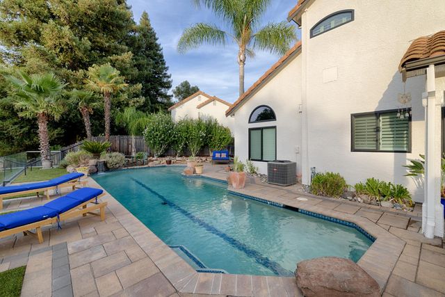 2615 Swindon Ct, Rocklin, CA 95765