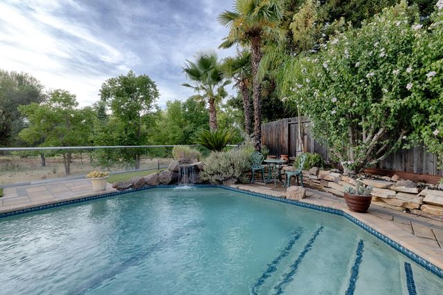 2615 Swindon Ct, Rocklin, CA 95765